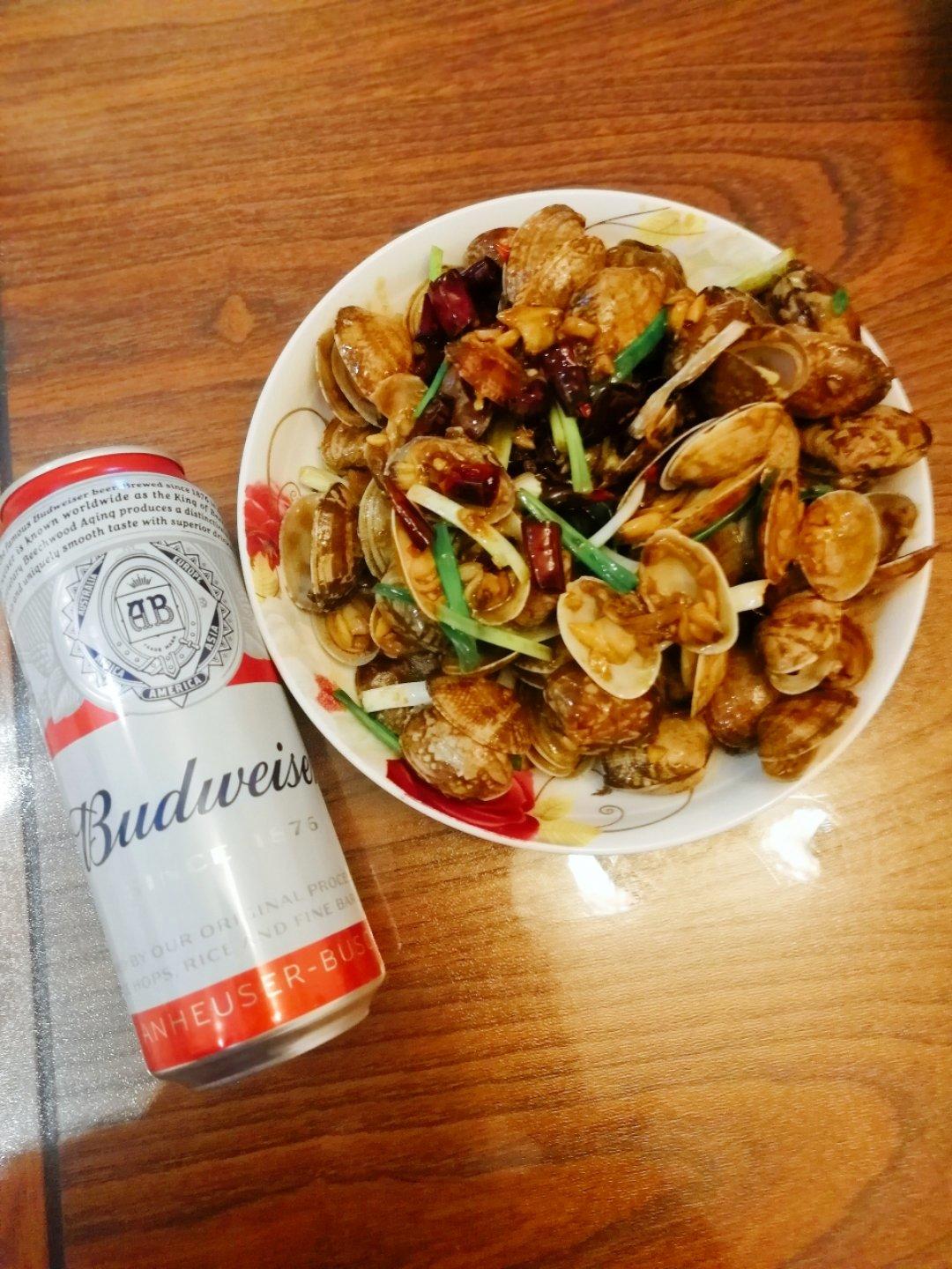 厨师长教你：“香辣花甲”的家常做法，好吃的停不下来