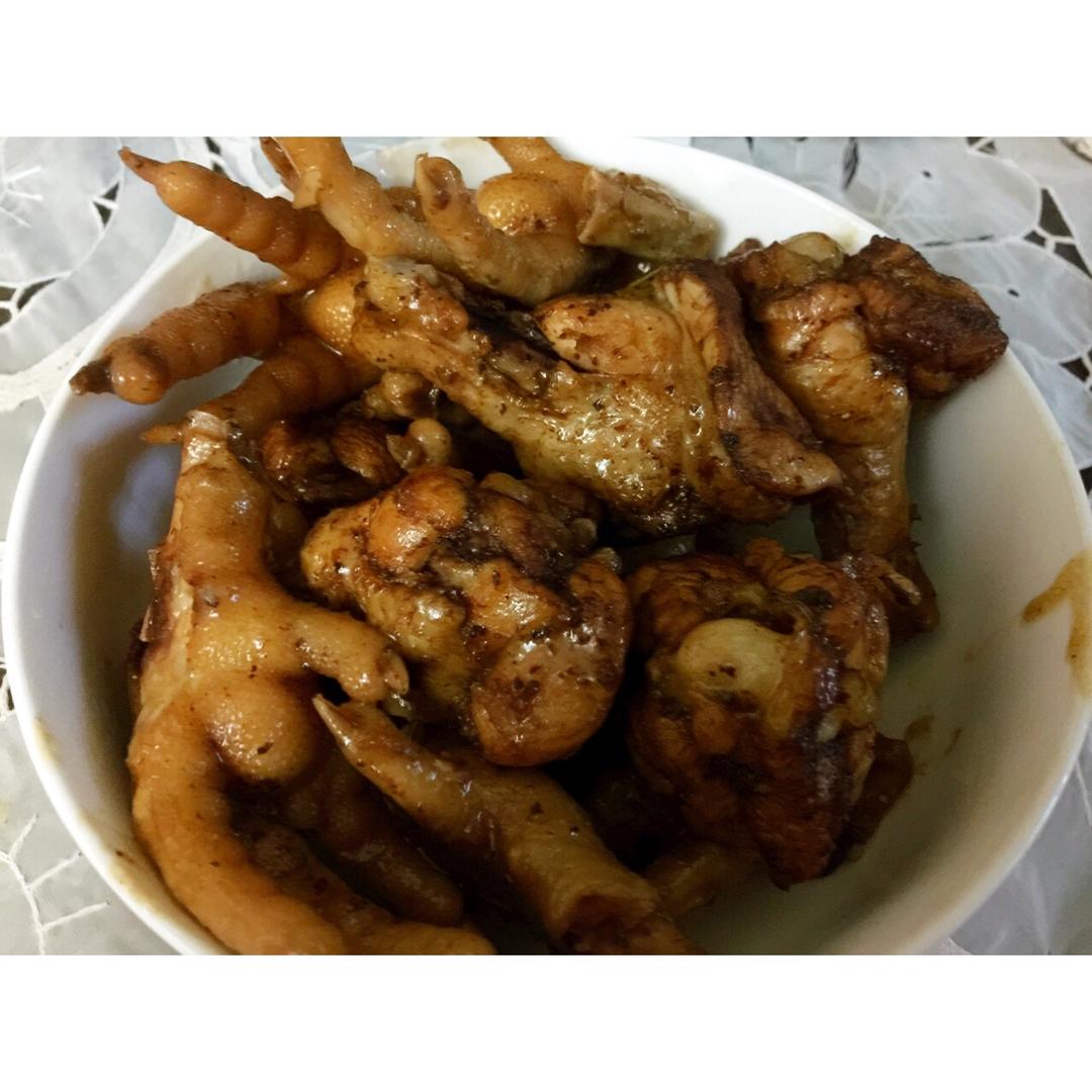 卤鸡脚