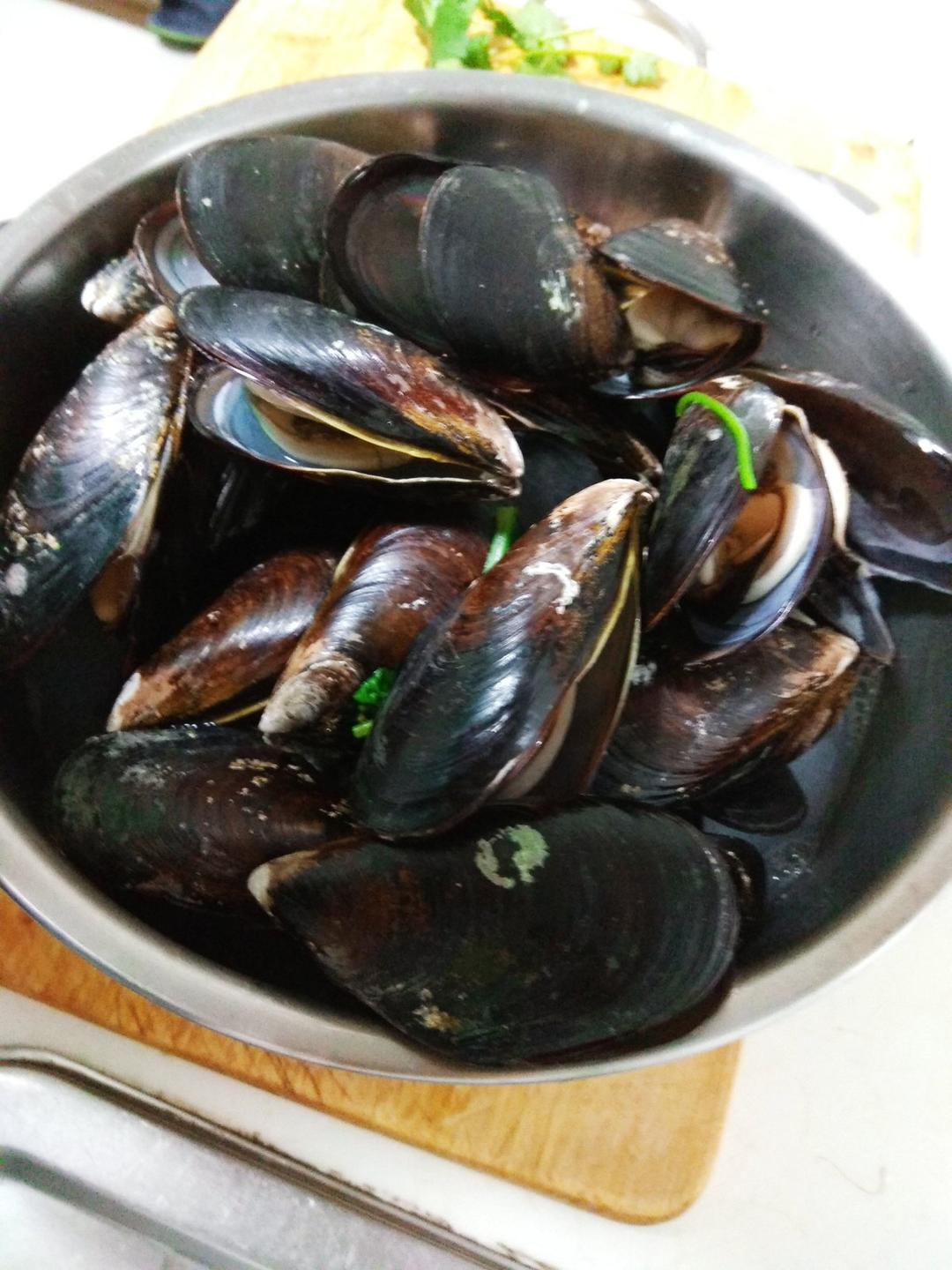 【白灼青口贝(附蘸料做法)图片】厨房-菜刀_下厨房