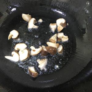 香菇上海青（家常菜快手菜）的做法 步骤5