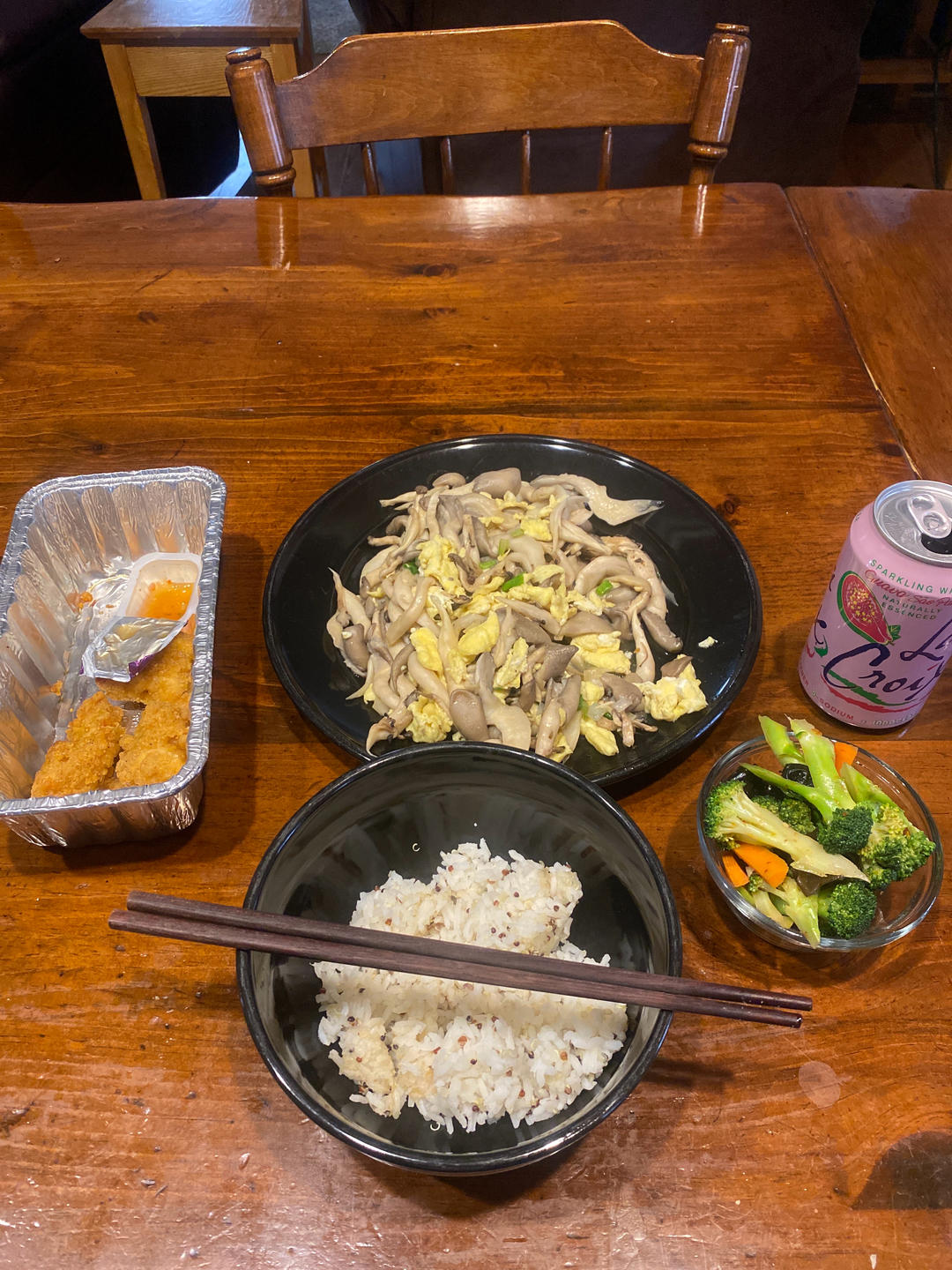 蘑菇炒鸡蛋	平菇这样炒，鲜美无比巨好吃