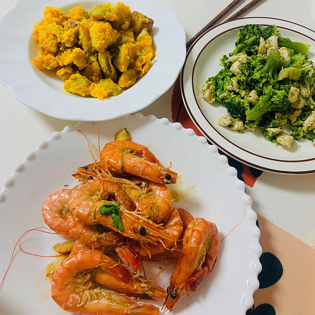 奶油蒜香黑虎虾