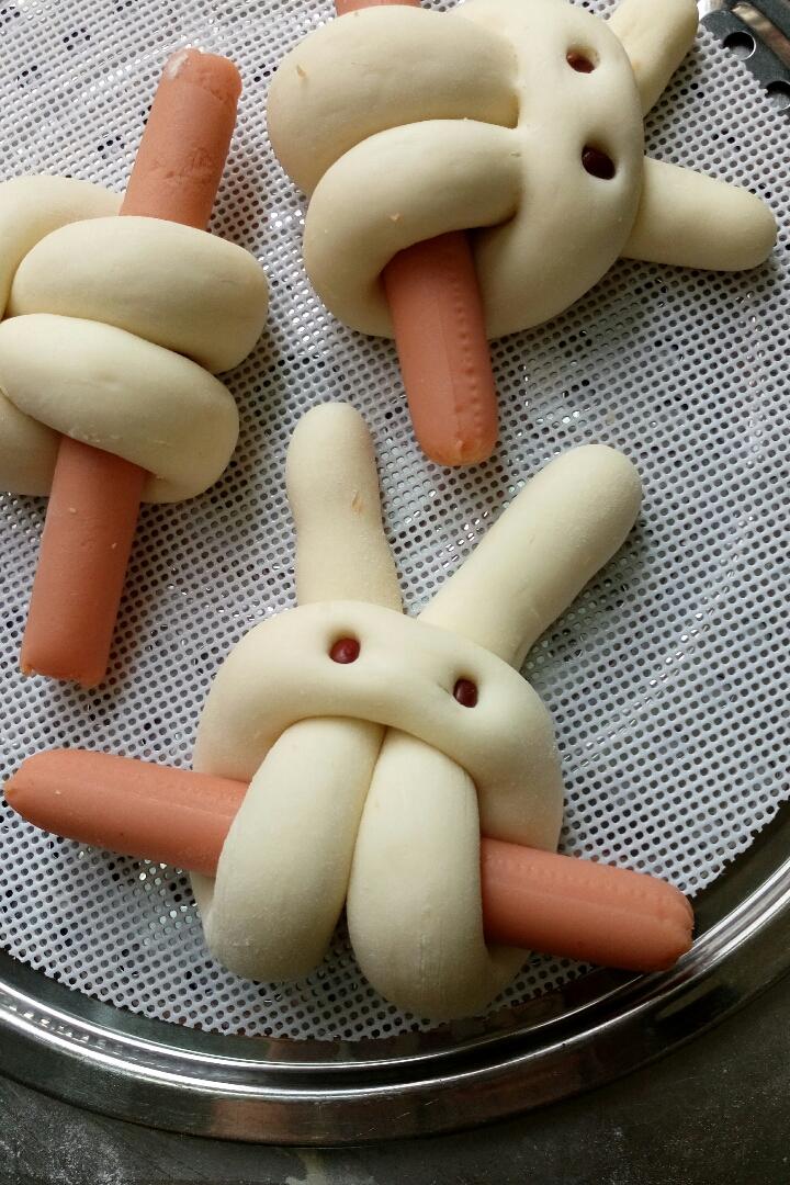 香肠兔子馒头卷