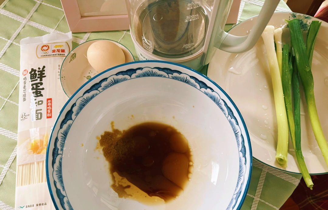 酸汤挂面卧荷包蛋【2月北鼎养生壶食谱】