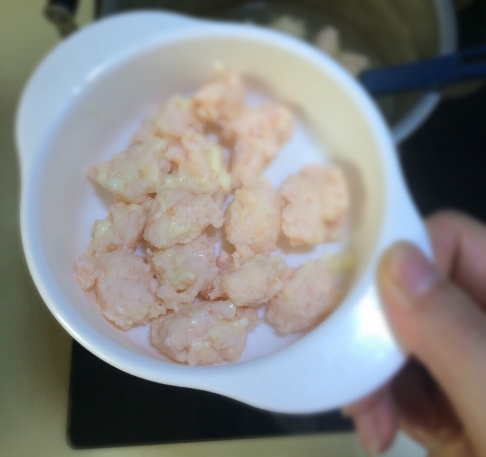 【宝宝辅食】葱香奶酪虾滑的做法