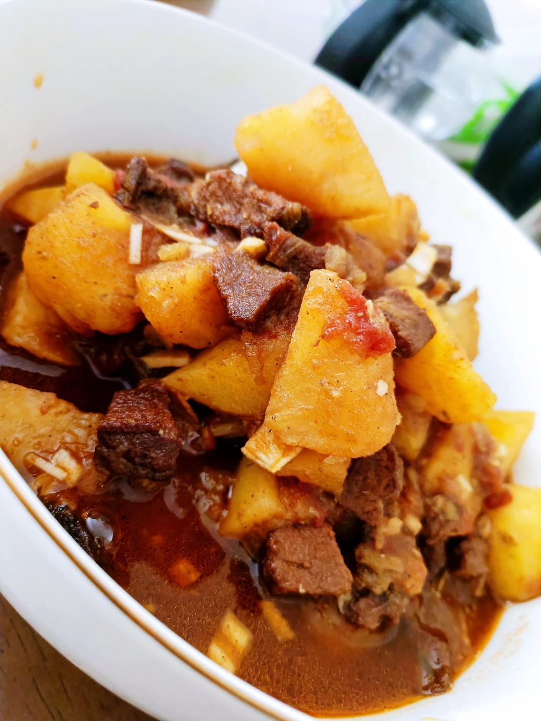 牛肉炖土豆