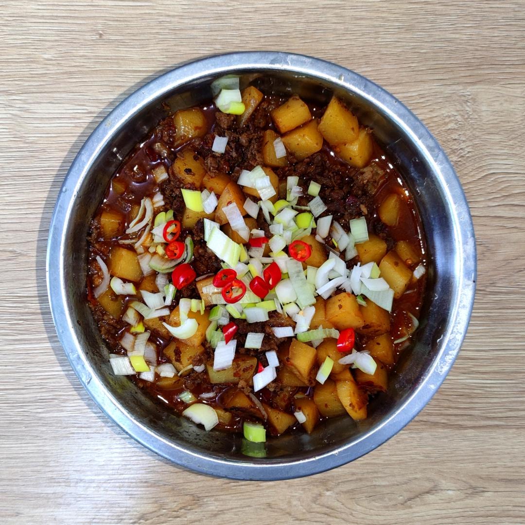 【多汁麻辣牛肉末烧土豆】-15分钟搞定的下饭菜