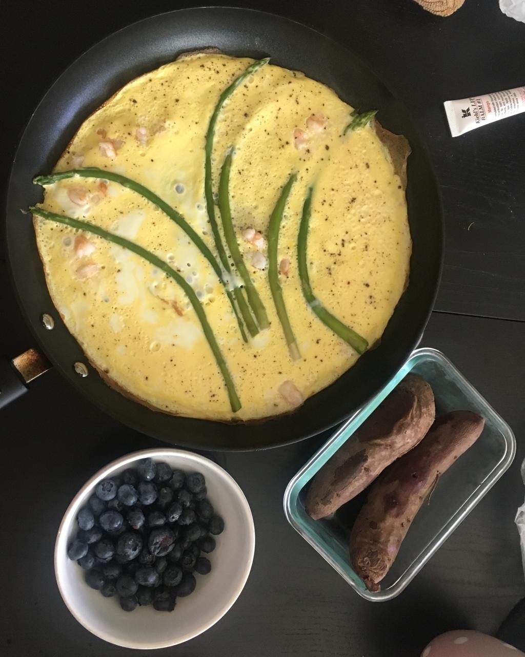 芦笋虾仁早餐蛋饼