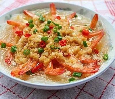 蒜蓉粉丝白菜虾煲的做法