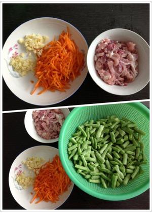 超爱的美食，百吃不厌---扁豆焖面的做法 步骤2