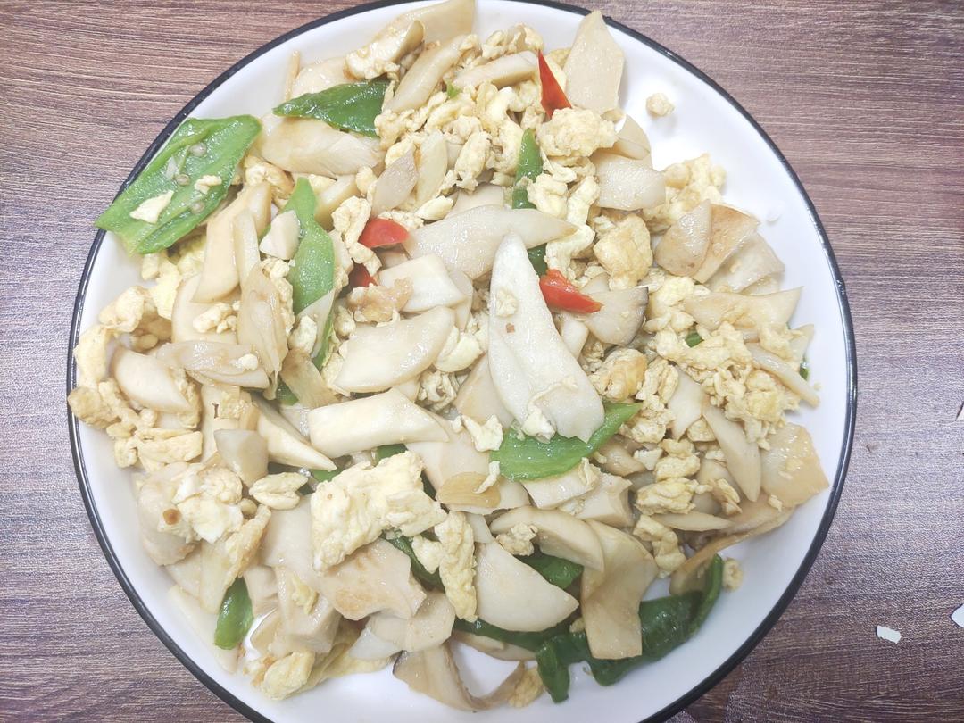 杏鲍菇炒鸡蛋