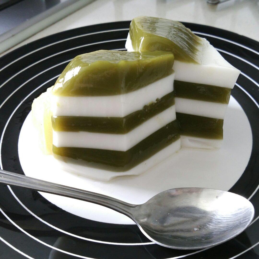 抹茶椰汁糕