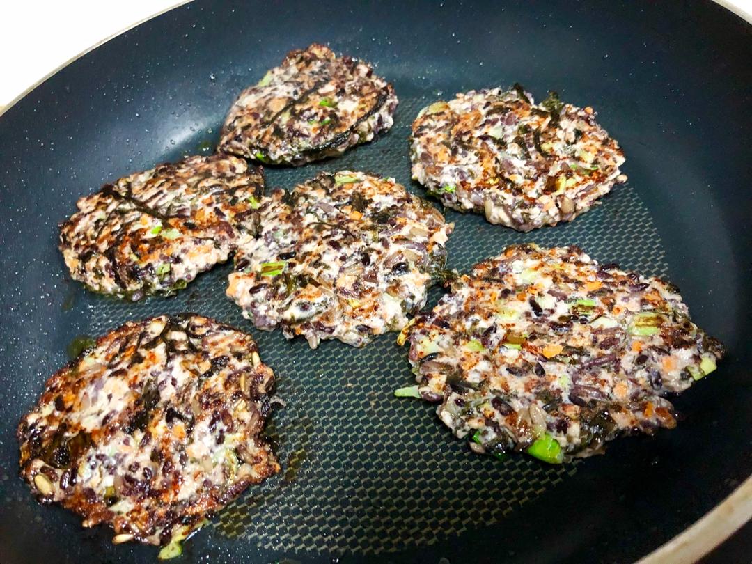 低卡低脂鸡胸肉紫菜米饼