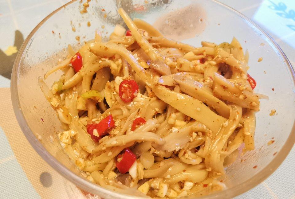 比肉还好吃的【手撕凉拌杏鲍菇】，上桌扫光光