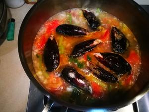 意大利海鲜汤的做法 步骤4