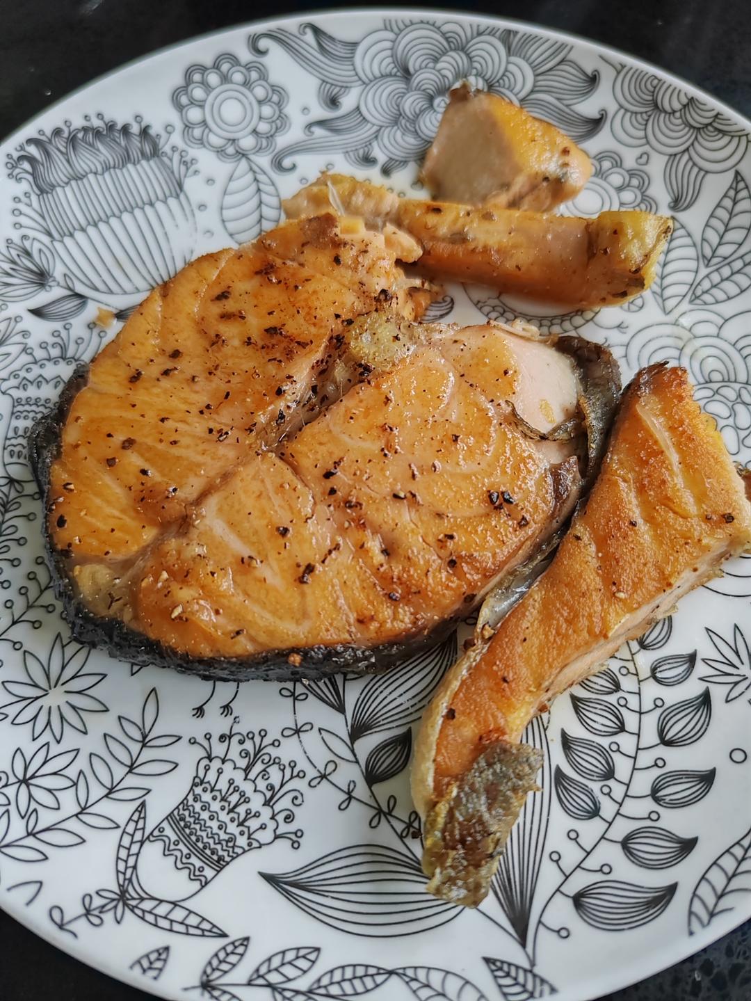 盐煎三文鱼