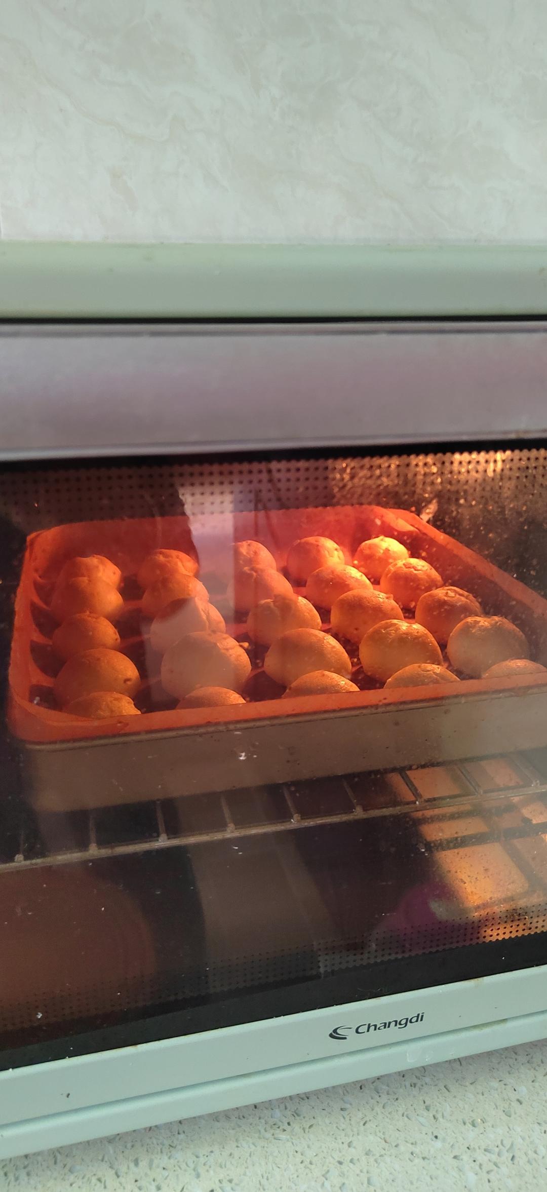 简单易成功的奶油小泡芙做法