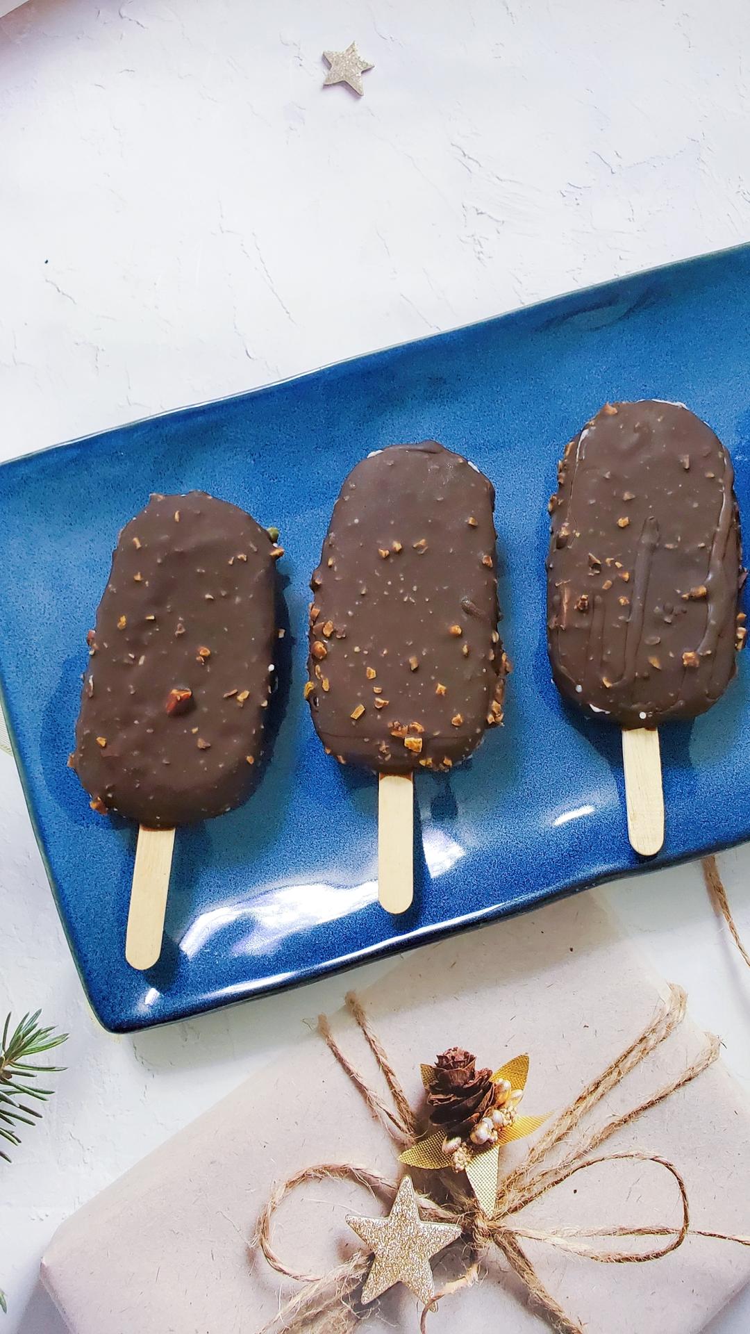 巧克力脆皮雪糕的做法