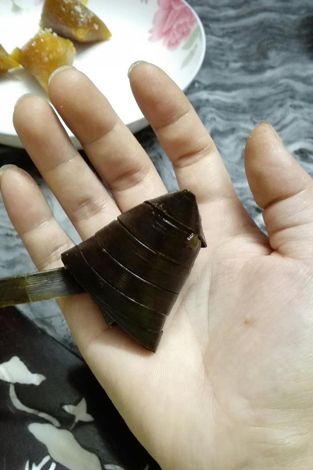 壮族和汉族的“灰水粽”也可以叫水晶粽子（原始配方）凉粽