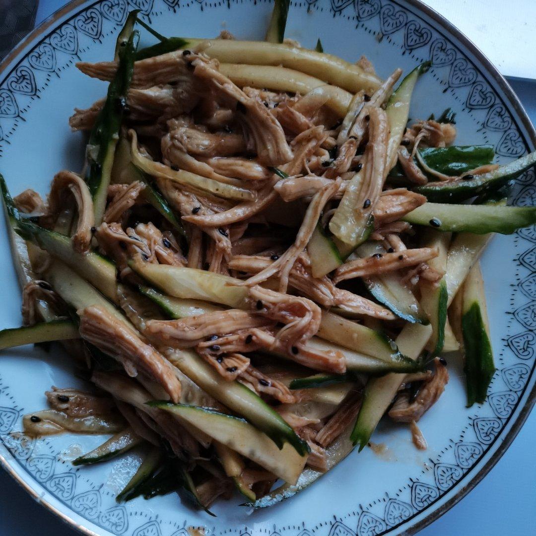 夏日开胃菜 凉拌鸡丝（手撕鸡）
