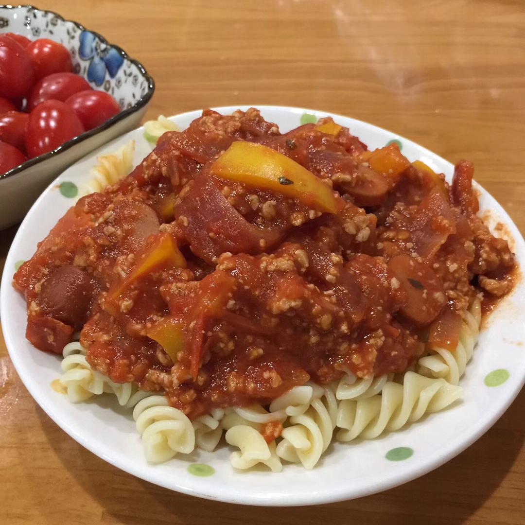 番茄肉酱意大利面
