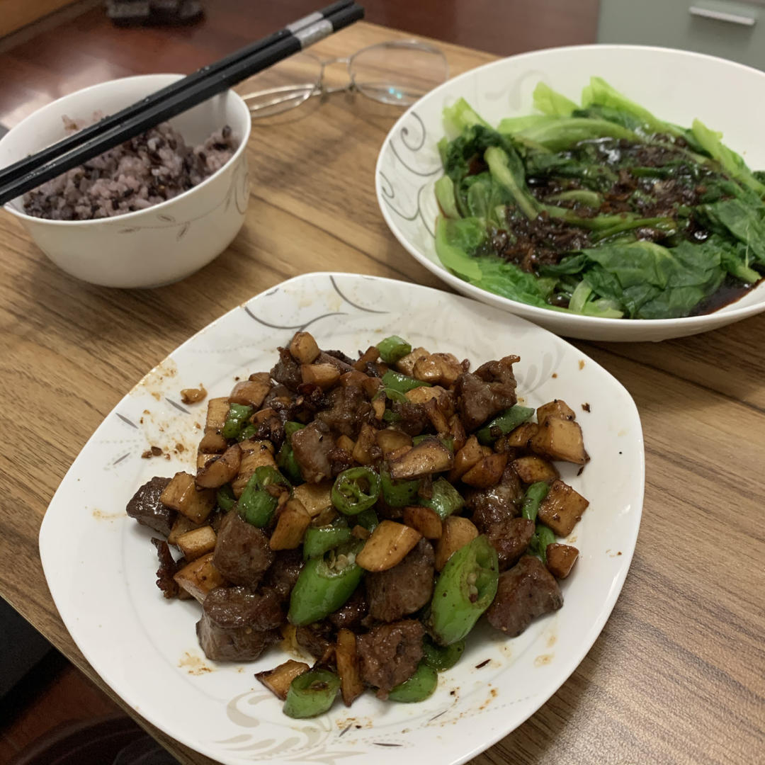 家常菜~杏鲍菇烧牛肉粒