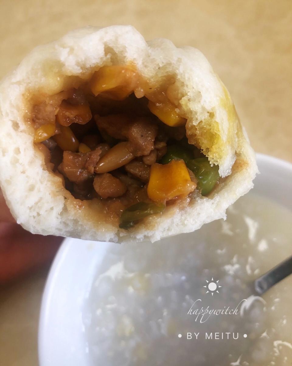 洋葱酱肉丁包子