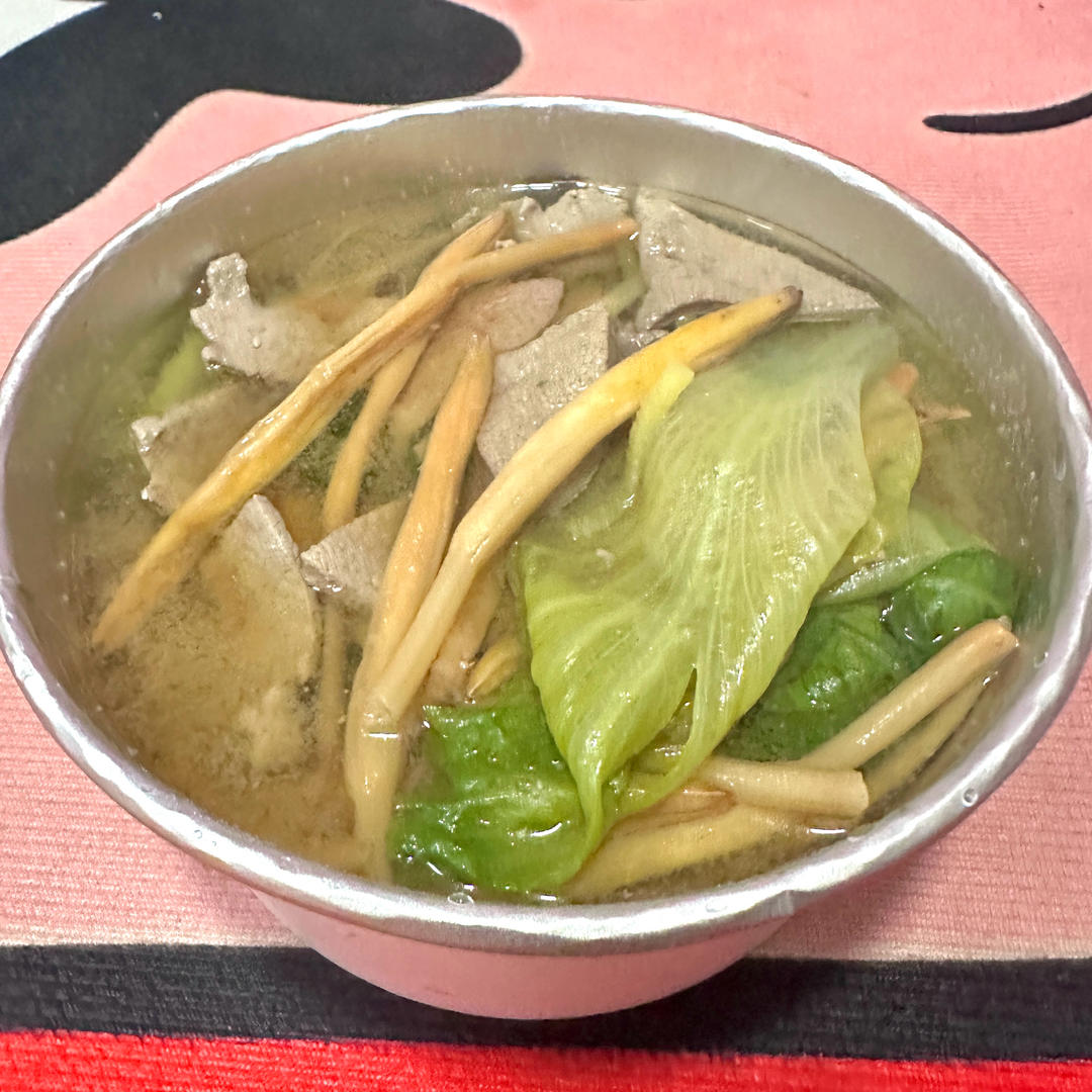 鲜嫩的猪肝汤