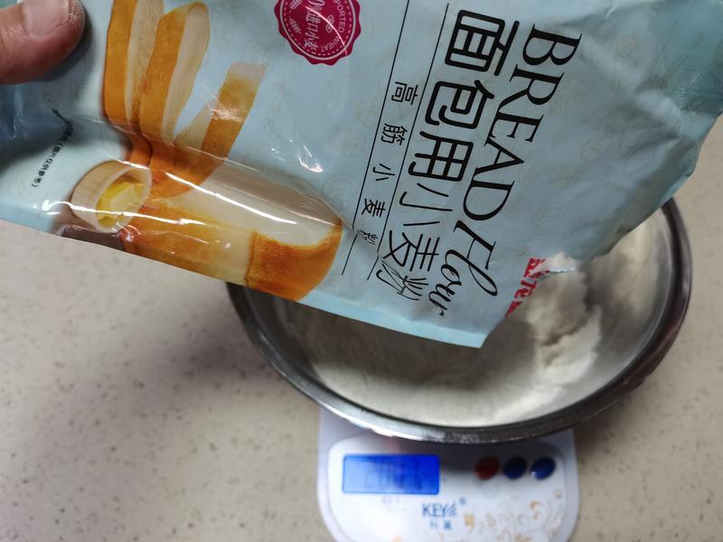 纯奶手撕吐司的做法 步骤1