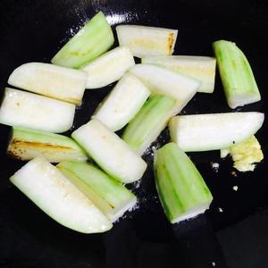 鲜甜十足的节瓜焖瑶柱的做法 步骤4