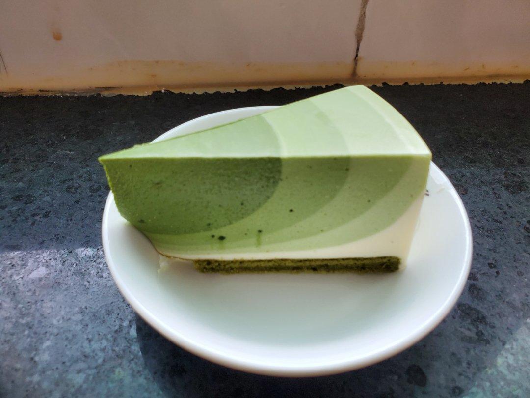 渐变抹茶慕斯蛋糕：我Amanda带着既美又作的抹茶甜点又来了！【曼食慢语】