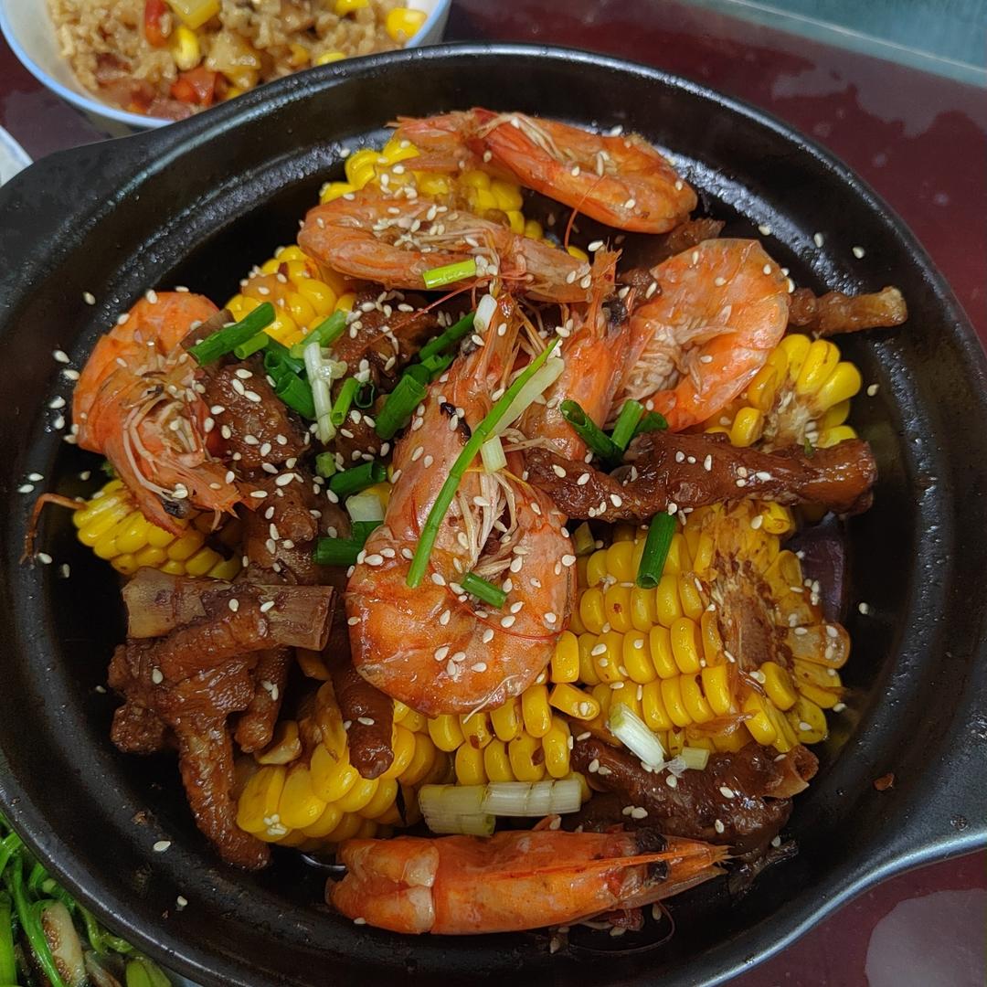 鸡爪虾煲