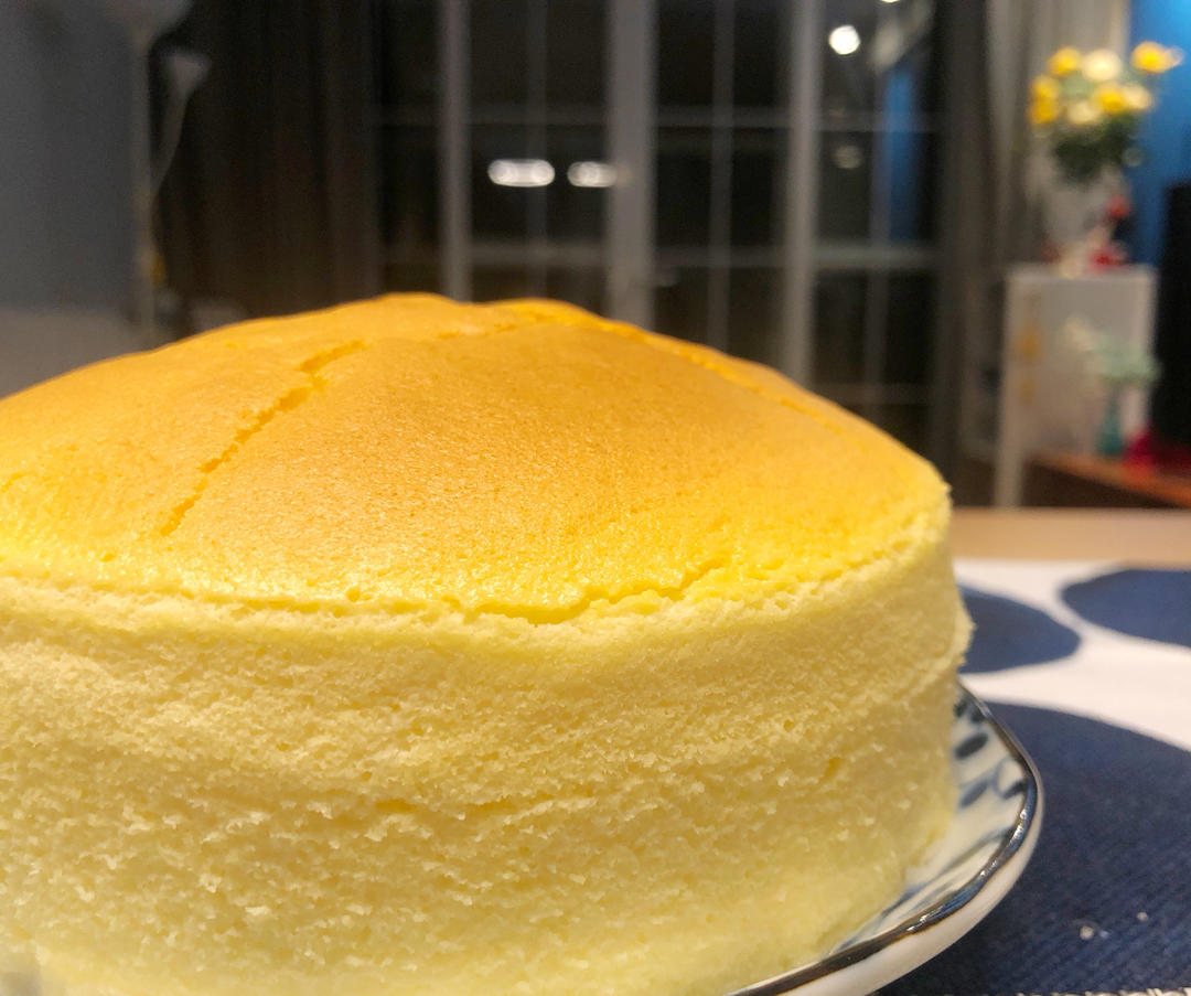 不开裂不回缩不掉皮的酸奶水浴法蛋糕