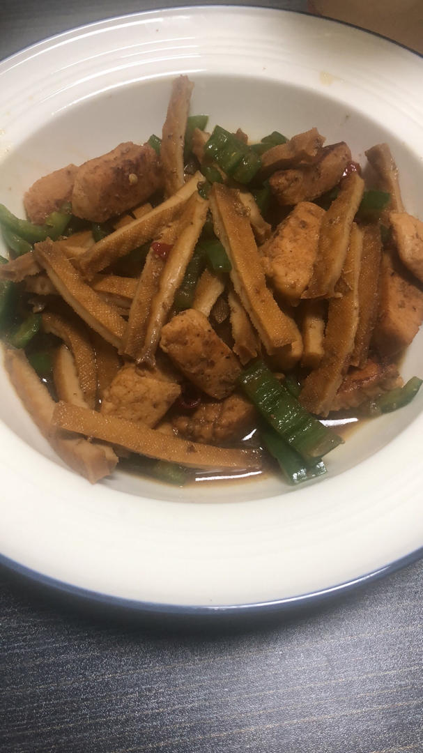 好吃到原地爆炸的黄焖鸡