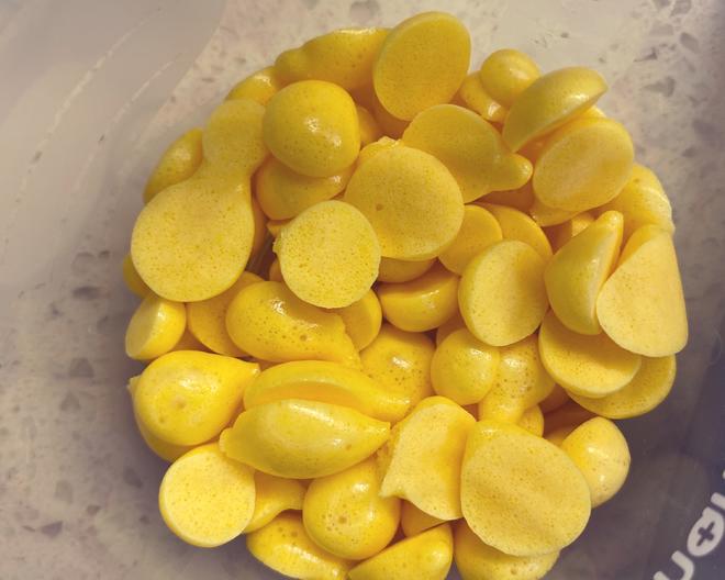 蛋黄溶豆（无糖）的做法