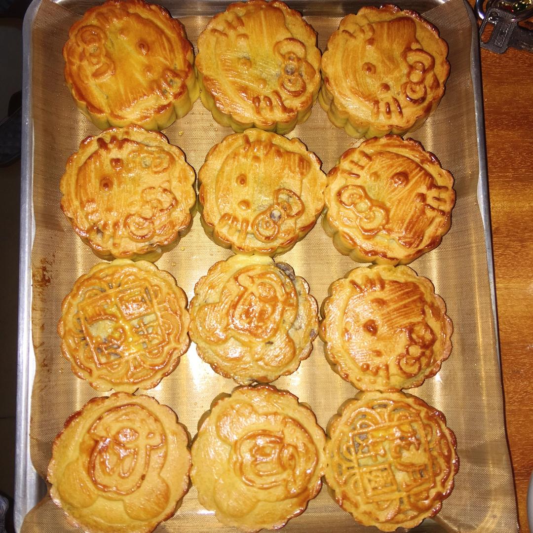 广式月饼——蛋黄莲蓉月饼