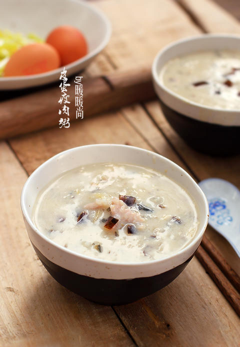 皮蛋瘦肉粥的做法
