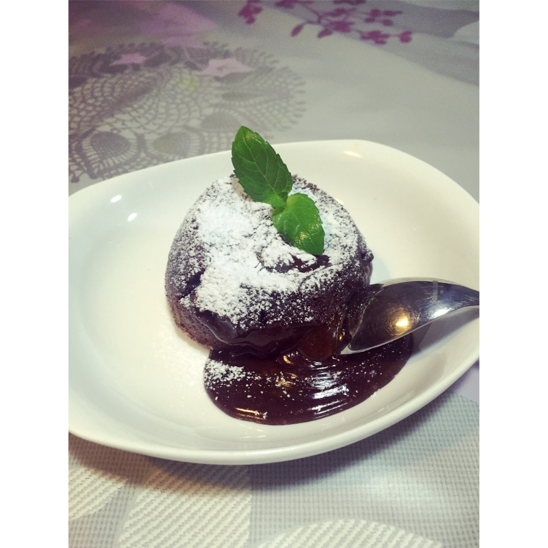 巧克力熔岩蛋糕 Chocolate Molten Lava Cake