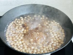 凉拌芹菜花生米的做法 步骤3
