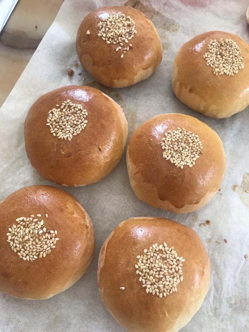 『肉松小餐包』