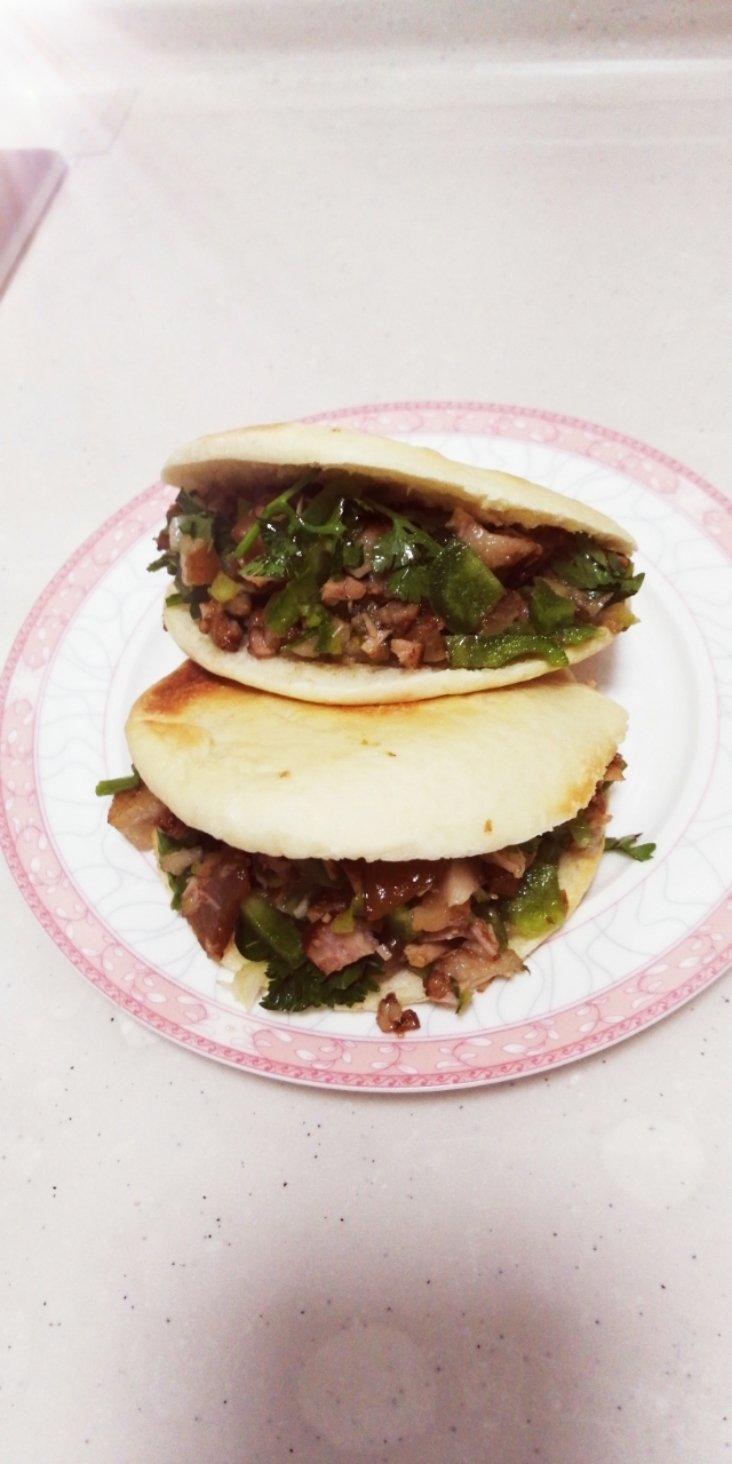 肉夹馍(白吉馍的制作)