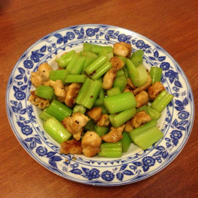 芹菜炒肉