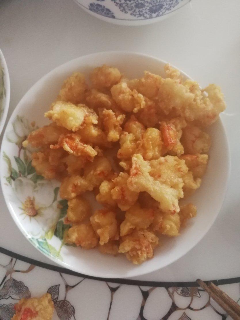 阿根廷红虾：炸虾球