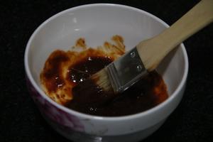 烤面筋（自制酱料），烤鸡柳的做法 步骤3