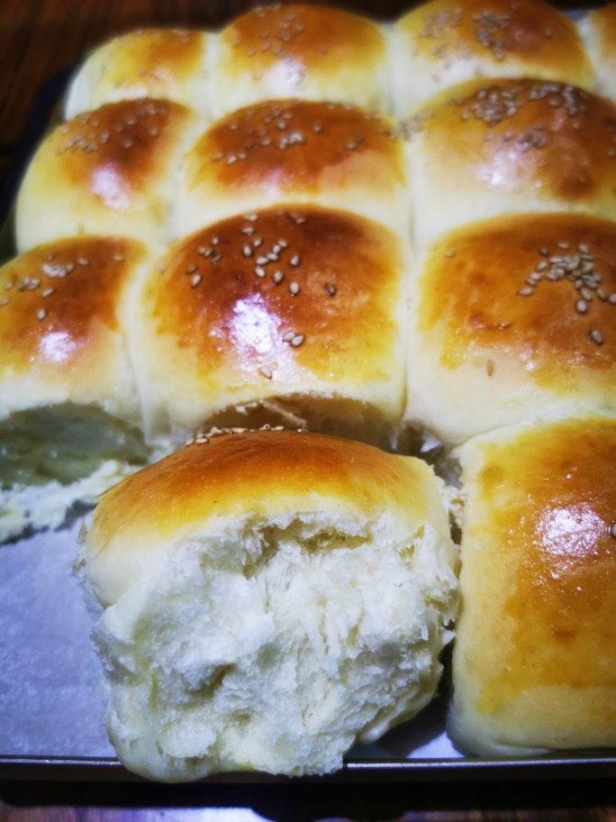 🥛超简单快手，柔软拉丝，一次发酵，牛奶小餐包