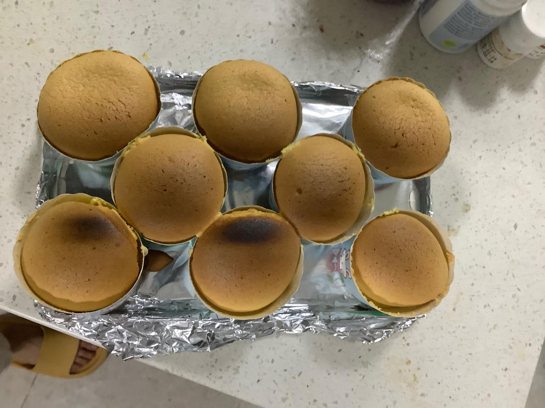纸杯蛋糕 8寸戚风蛋糕的量