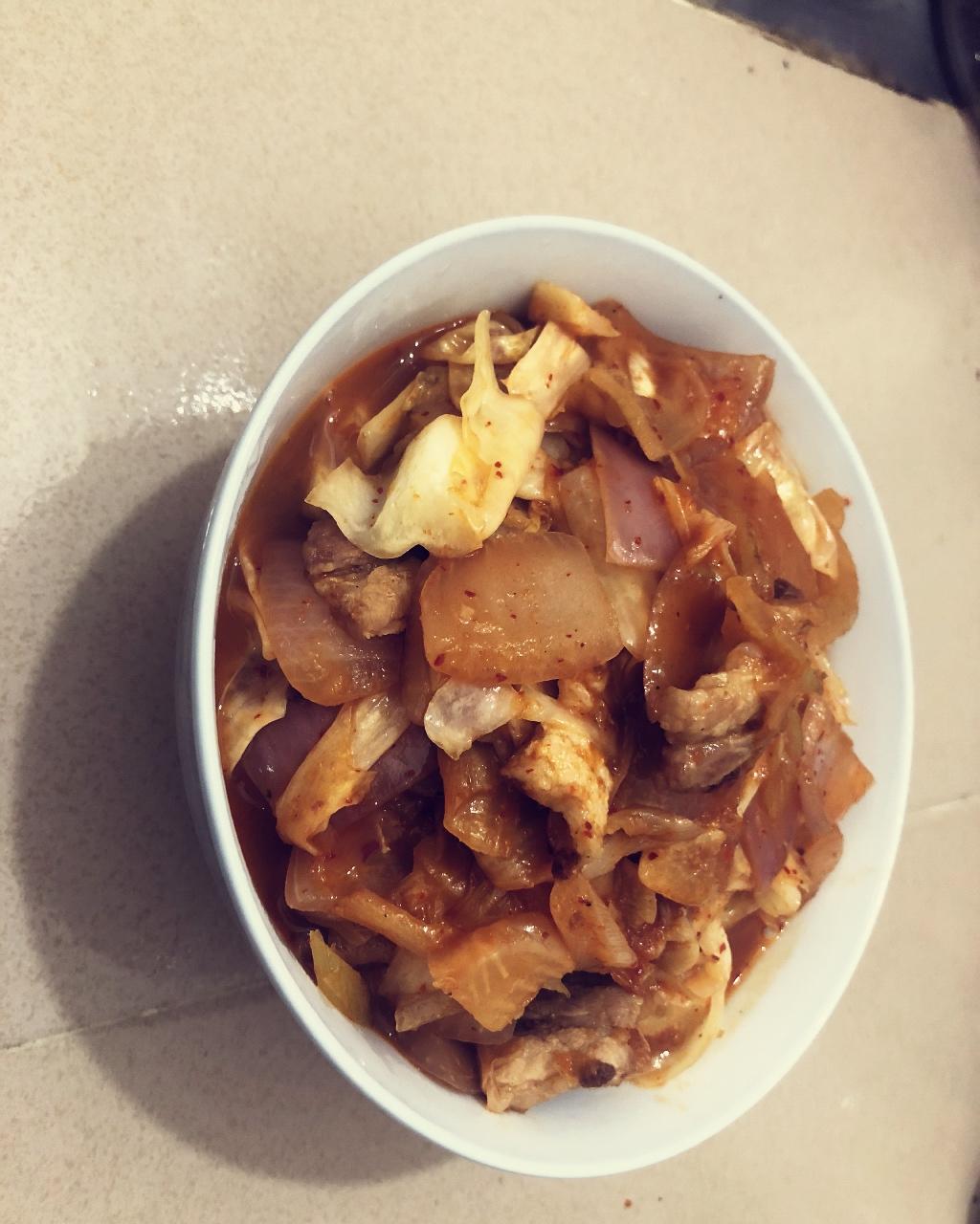 辣白菜炒五花肉