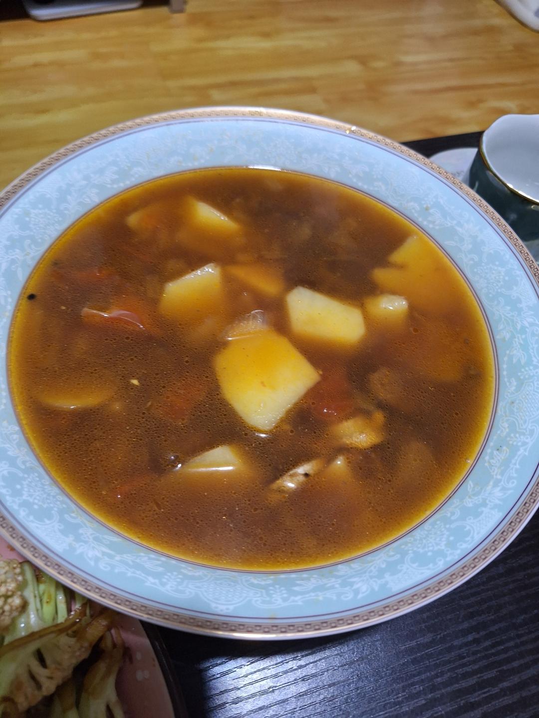 番茄土豆炖牛腩