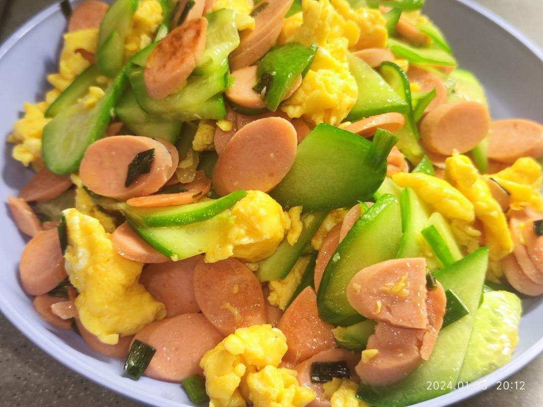 五分钟下饭菜黄瓜火腿炒鸡蛋