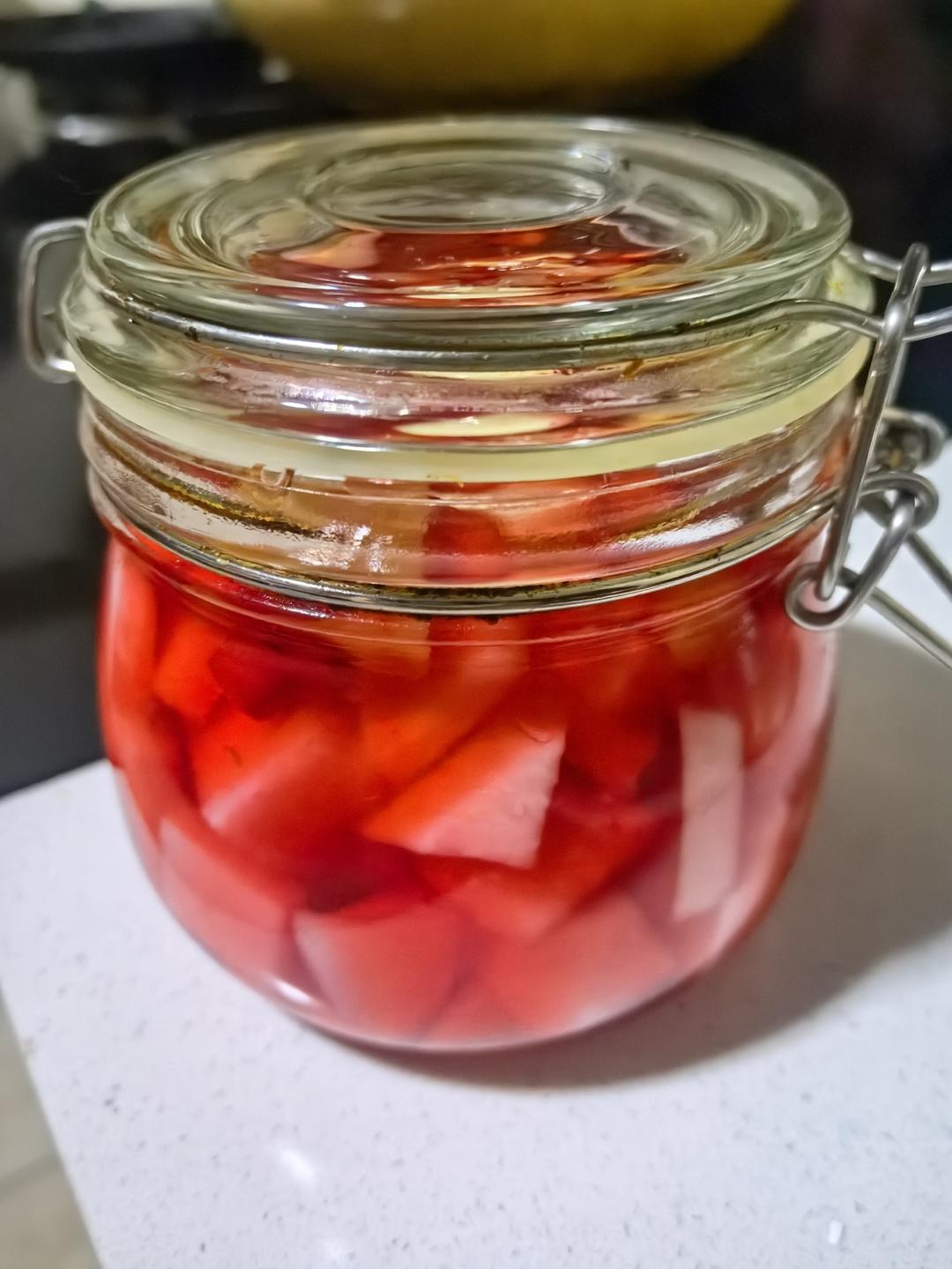 天热来上一盆泡萝卜，酸辣脆甜超解腻，就是饭店那个味